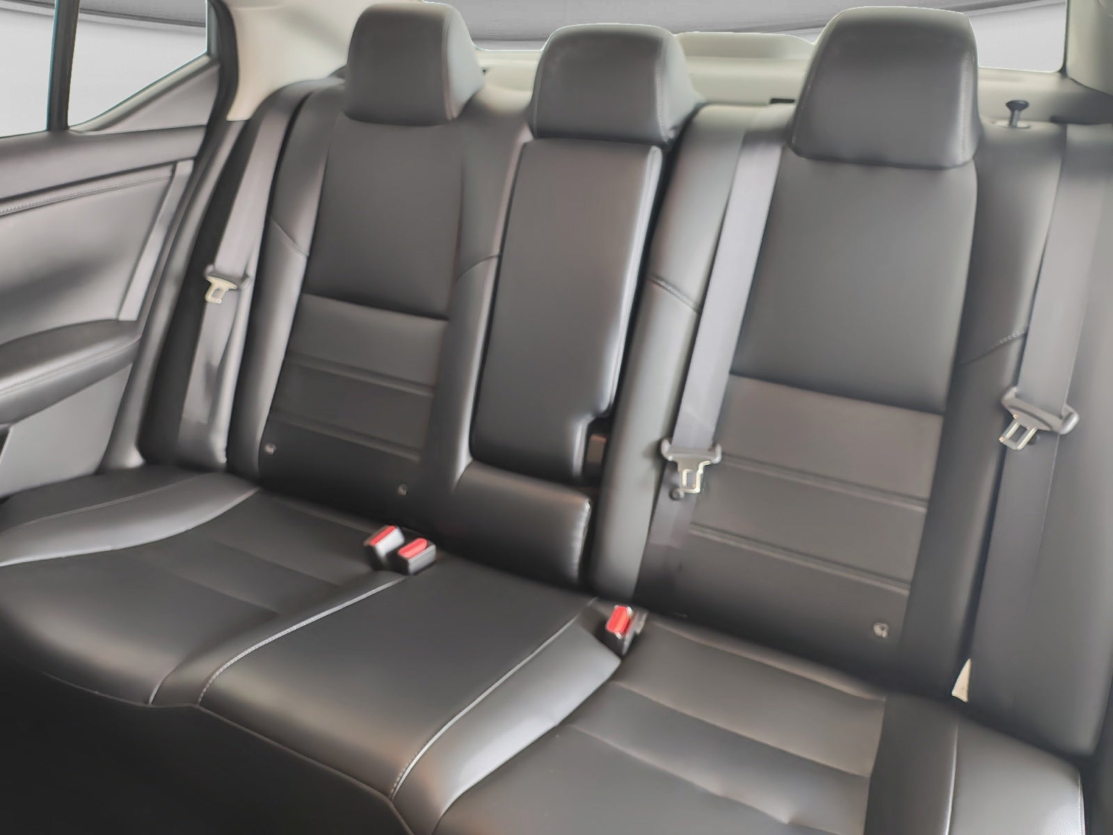 2005 Nissan SENTRA SR PLATINUM BITONO CVT 24