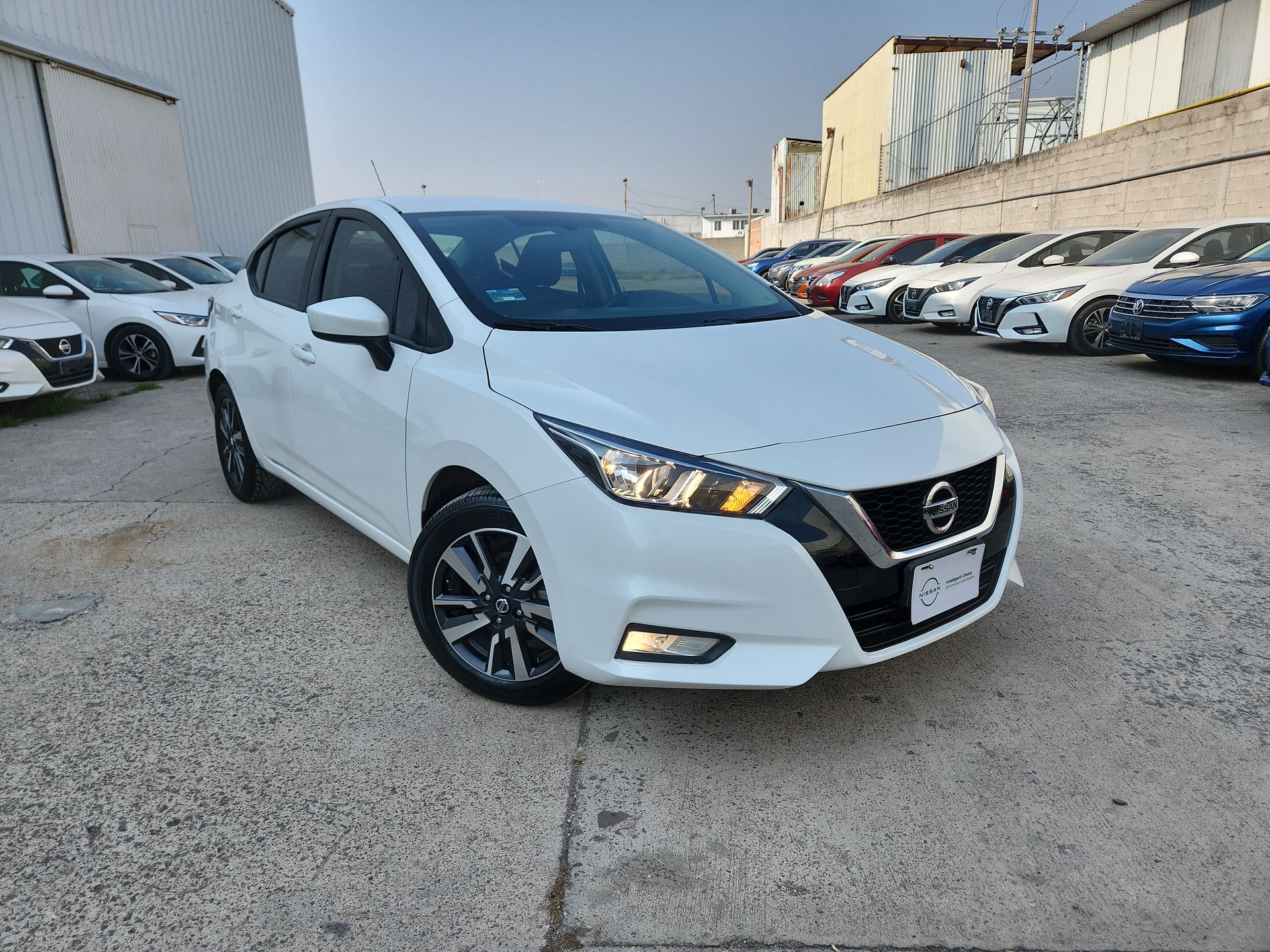 2022 Nissan VERSA ADVANCE CVT 22