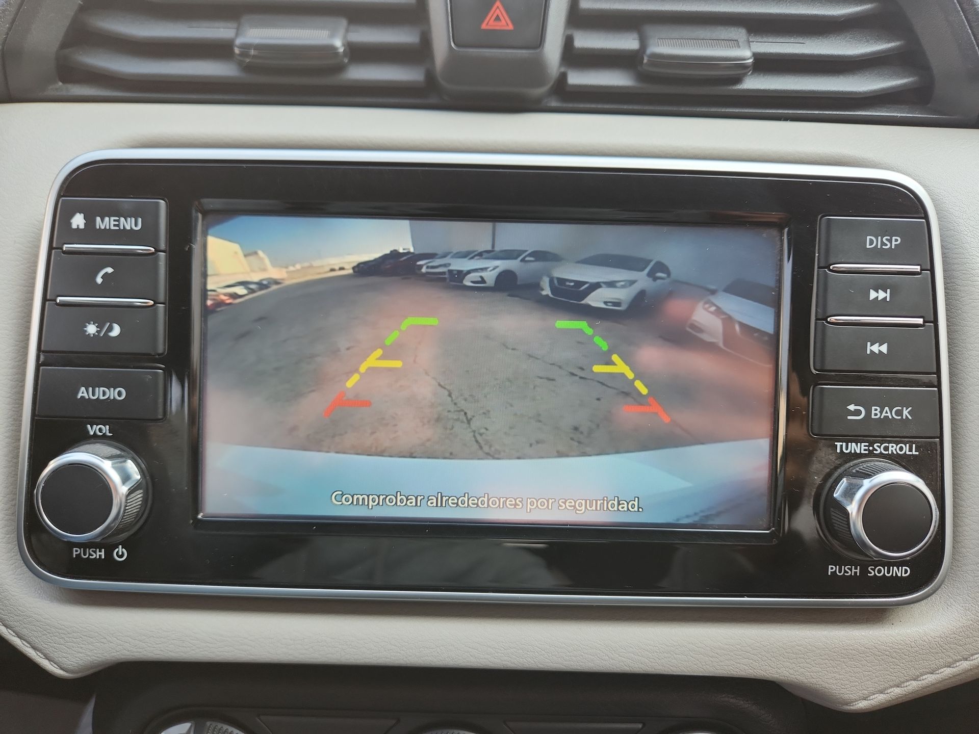 2022 Nissan VERSA ADVANCE CVT 22