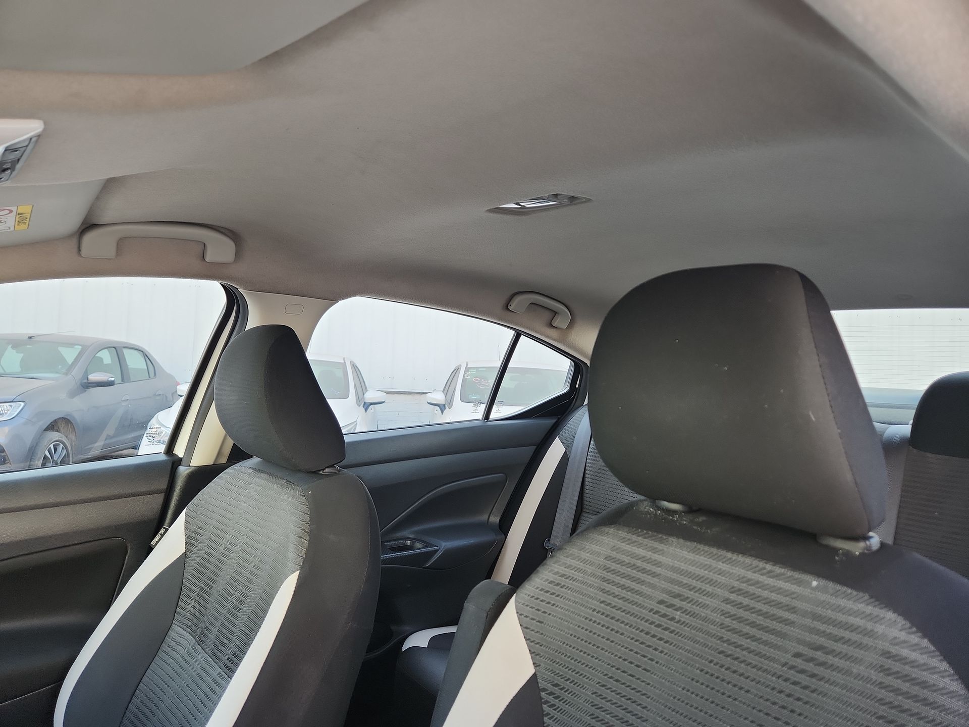 2022 Nissan VERSA ADVANCE CVT 22