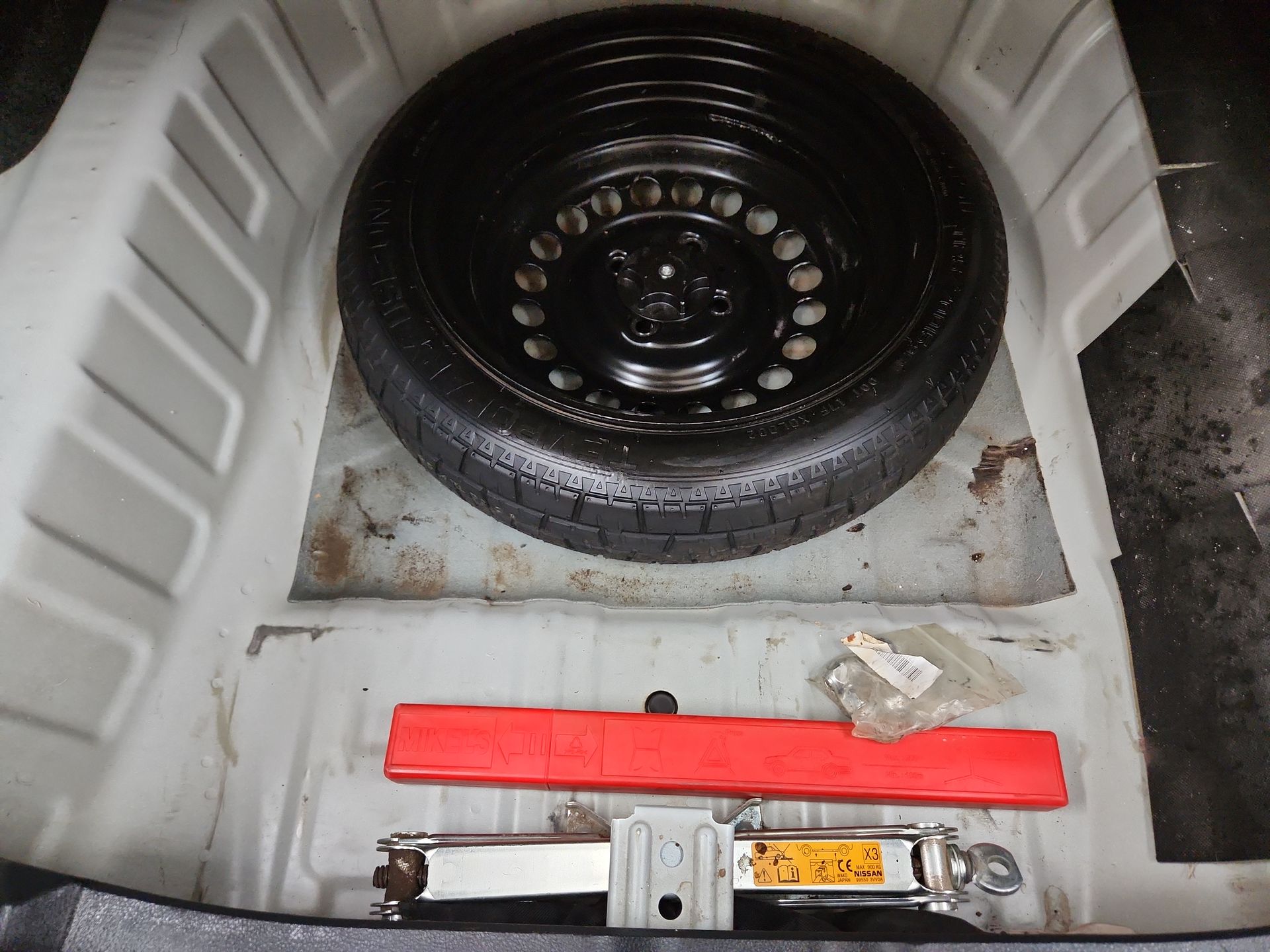 2022 Nissan VERSA ADVANCE CVT 22