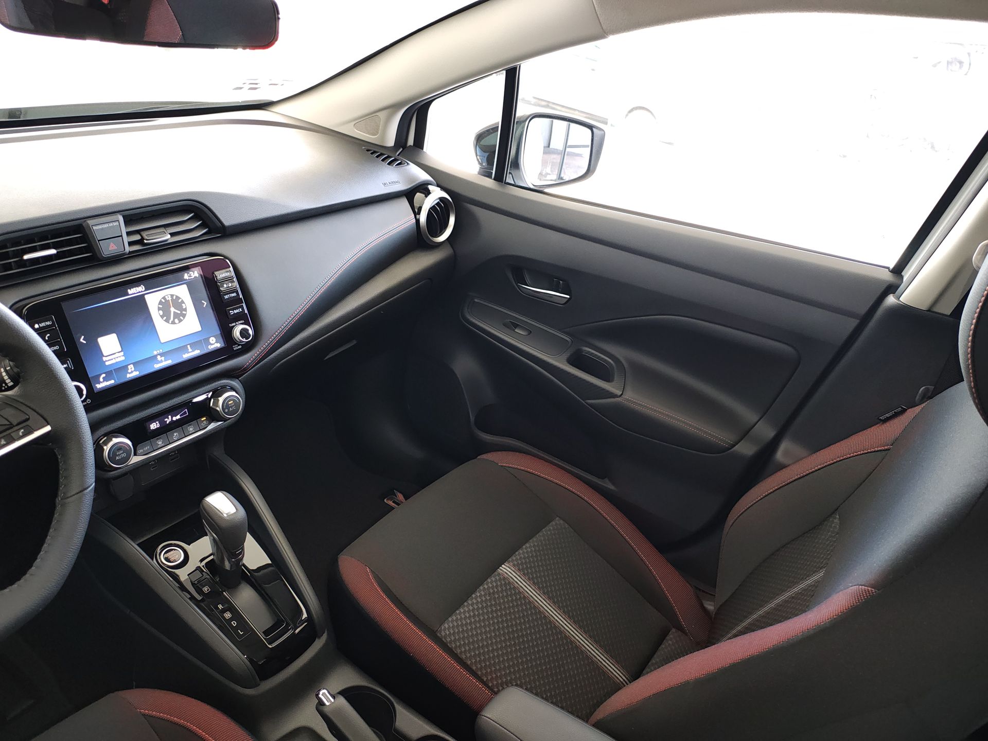 2025 Nissan VERSA SR CVT 25