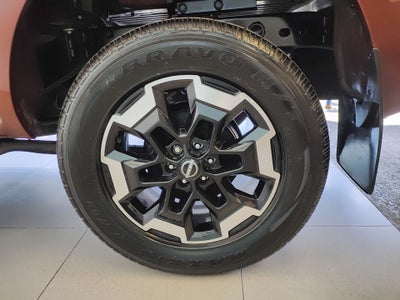 2024 Nissan FRONTIER FRONTIER LE TA 24
