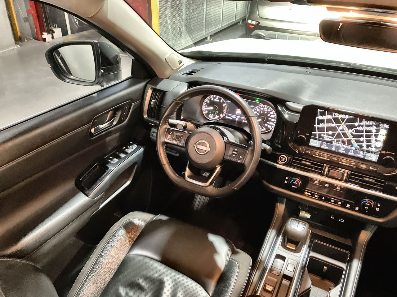 2023 Nissan PATHFINDER ADVANCE 2WD 23