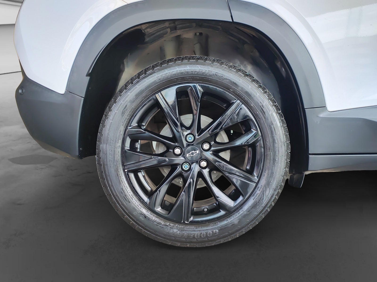 2024 Chevrolet TRACKER RS R