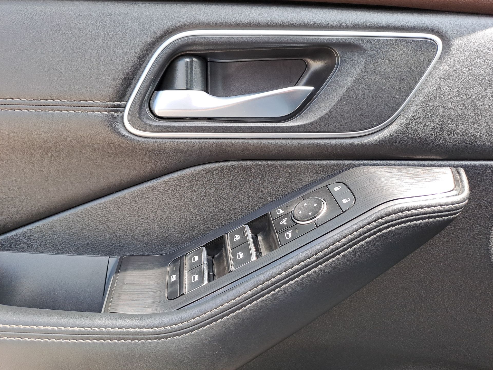 2024 Nissan X-TRAIL PLATINUM E-POWER 2 ROW 24