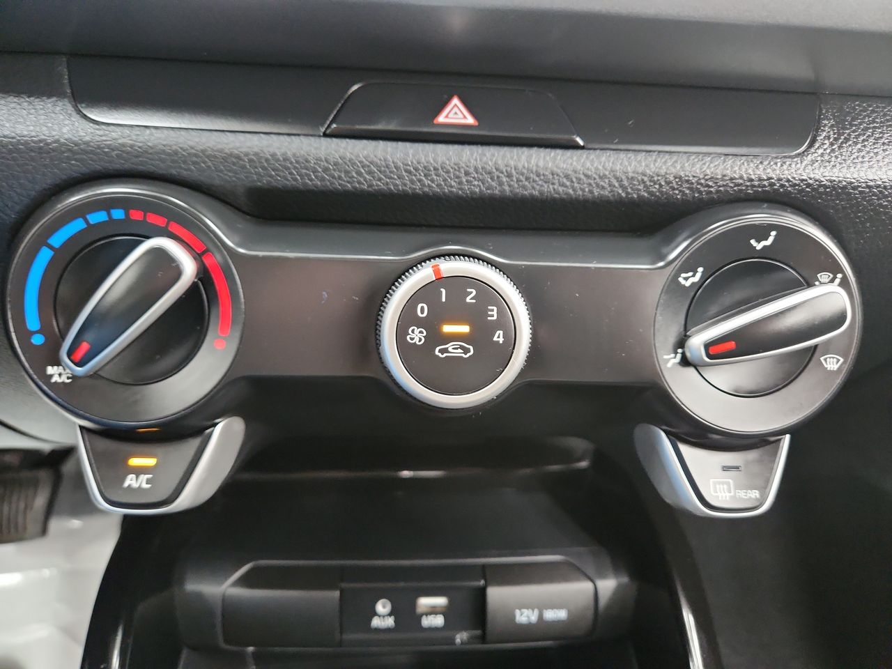 2020 Kia RIO SEDÁN LX TM