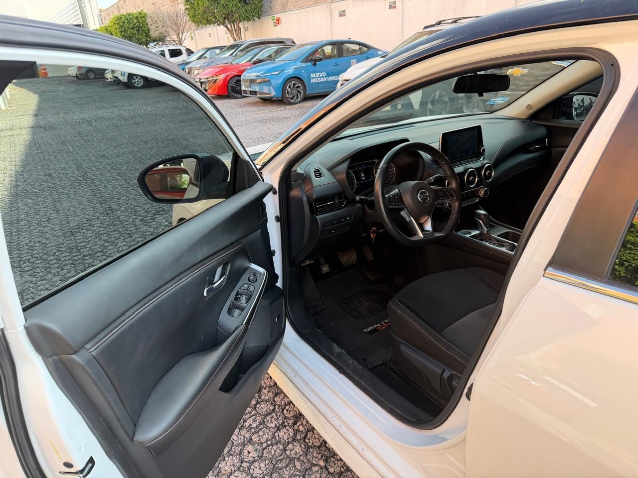 2023 Nissan SENTRA SR BITONO CVT 23