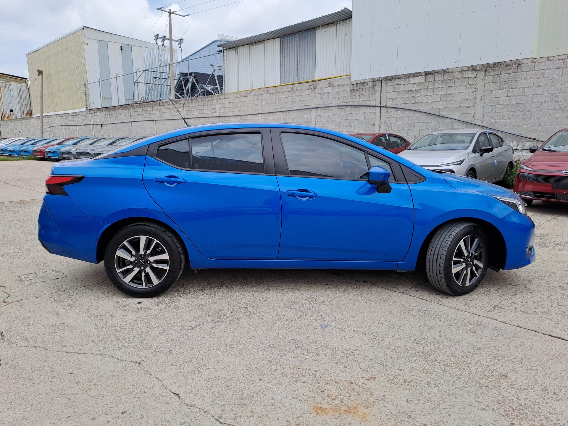 2024 Nissan VERSA ADVANCE CVT 24