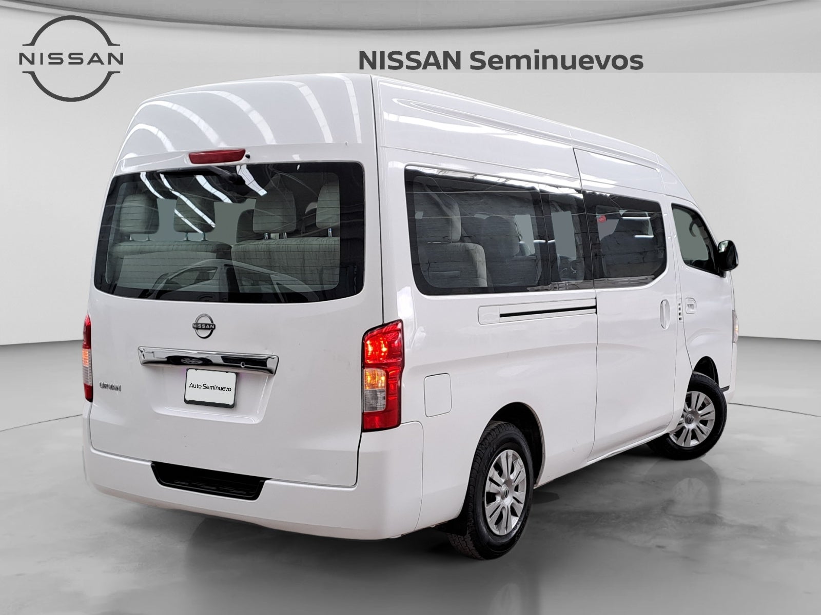 2024 Nissan NV350 URVAN 14 PASAJEROS AMPLIA AA 24