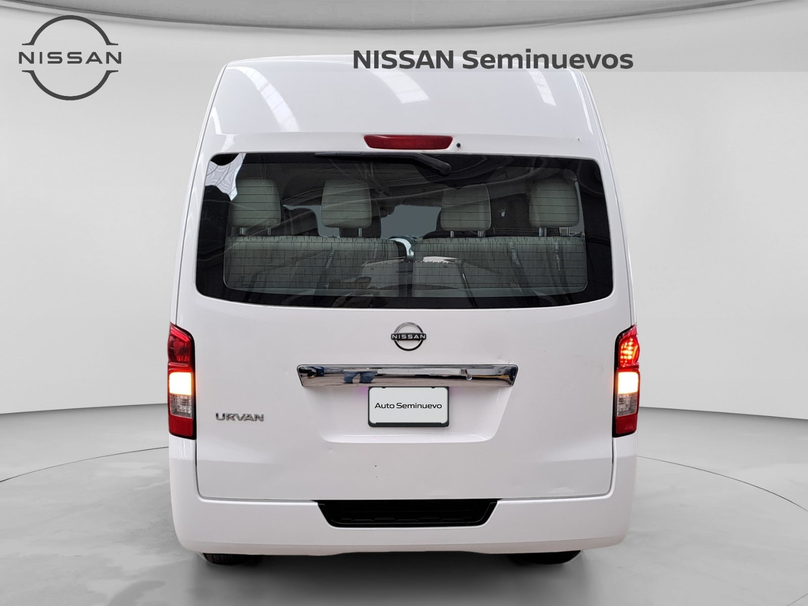 2024 Nissan NV350 URVAN 14 PASAJEROS AMPLIA AA 24