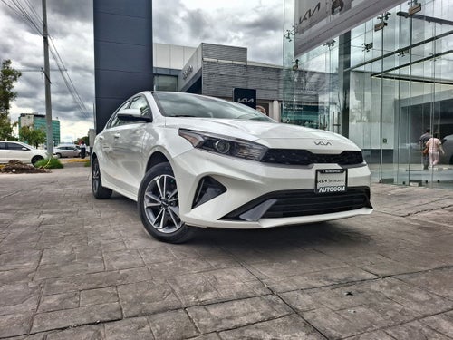 2023 Kia FORTE LX IVT