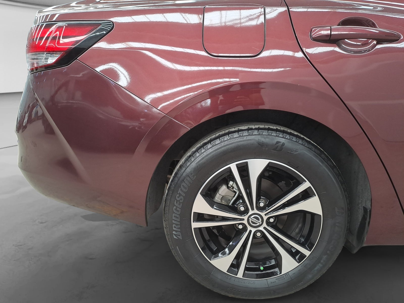 2023 Nissan SENTRA ADVANCE CVT 23