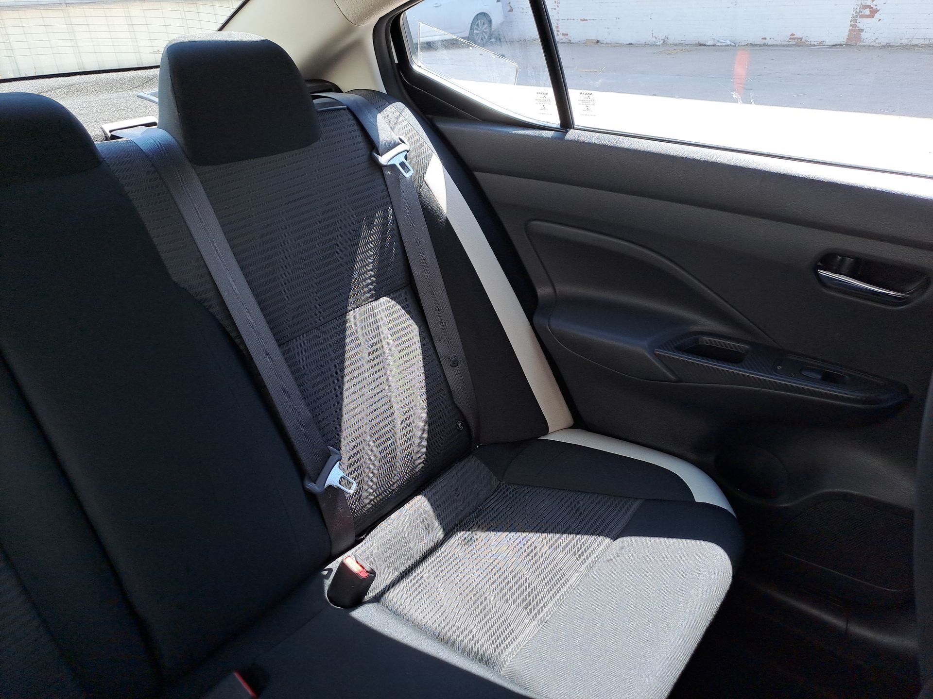 2022 Nissan VERSA ADVANCE CVT 22