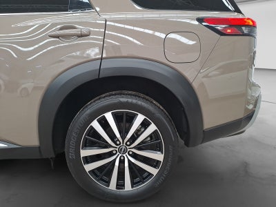 2025 Nissan PATHFINDER PLATINUM 4WD 25