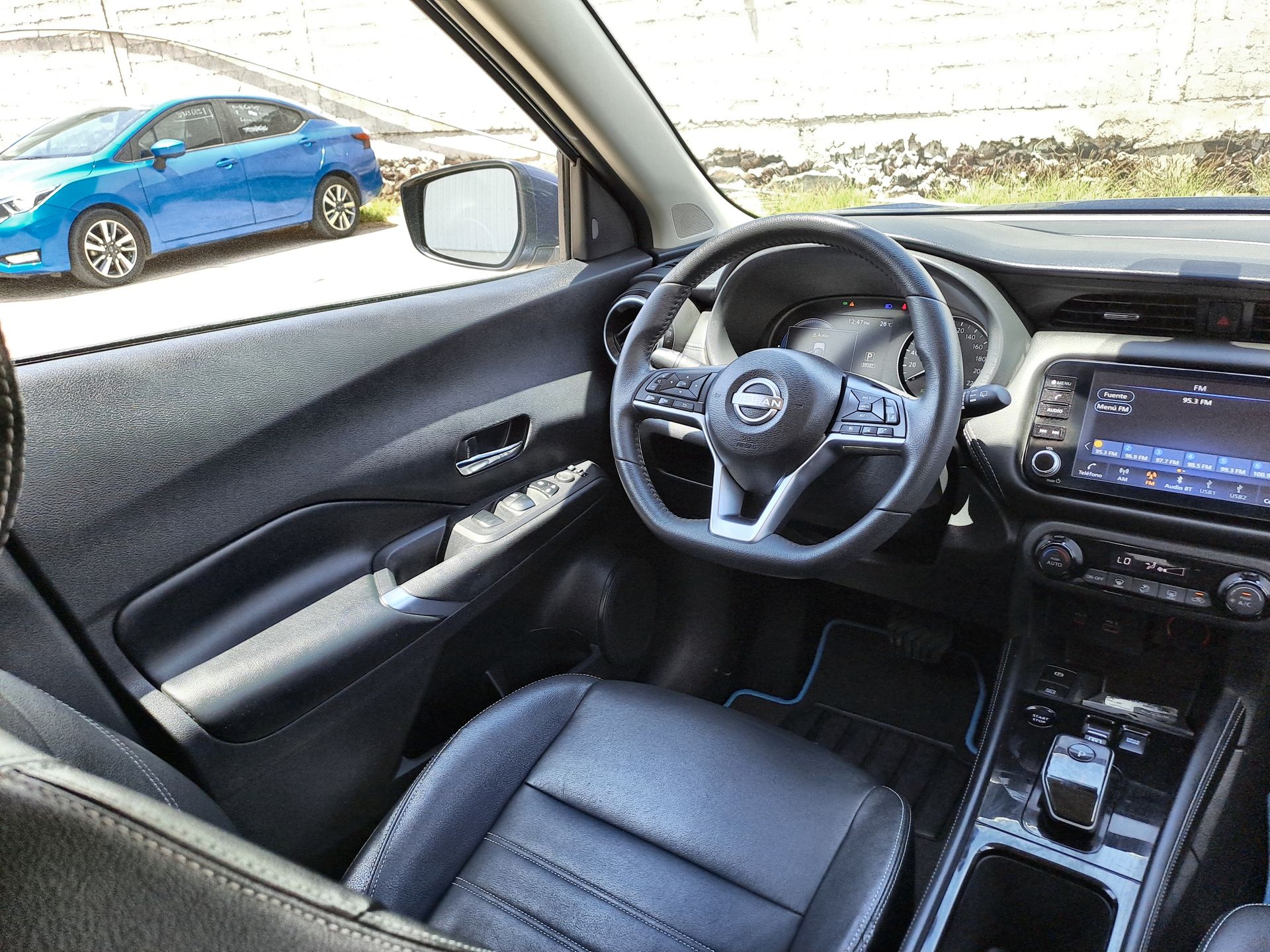 2025 Nissan KICKS PLATINUM E-POWER 25