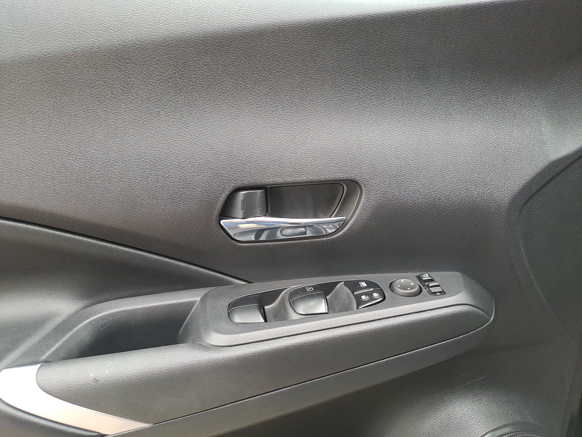 2025 Nissan KICKS PLATINUM E-POWER 25