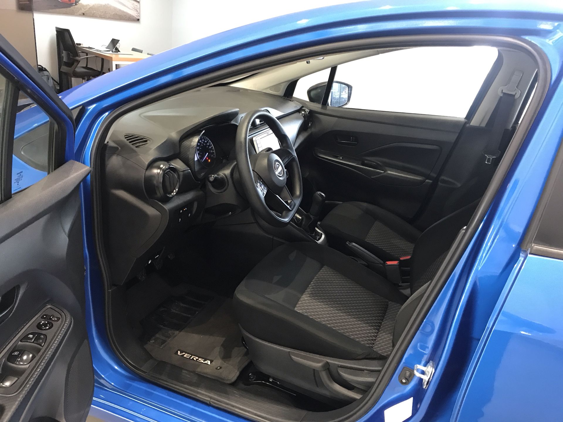2024 Nissan VERSA SENSE MT 24