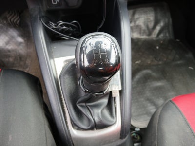 2024 Nissan VERSA SENSE MT 24