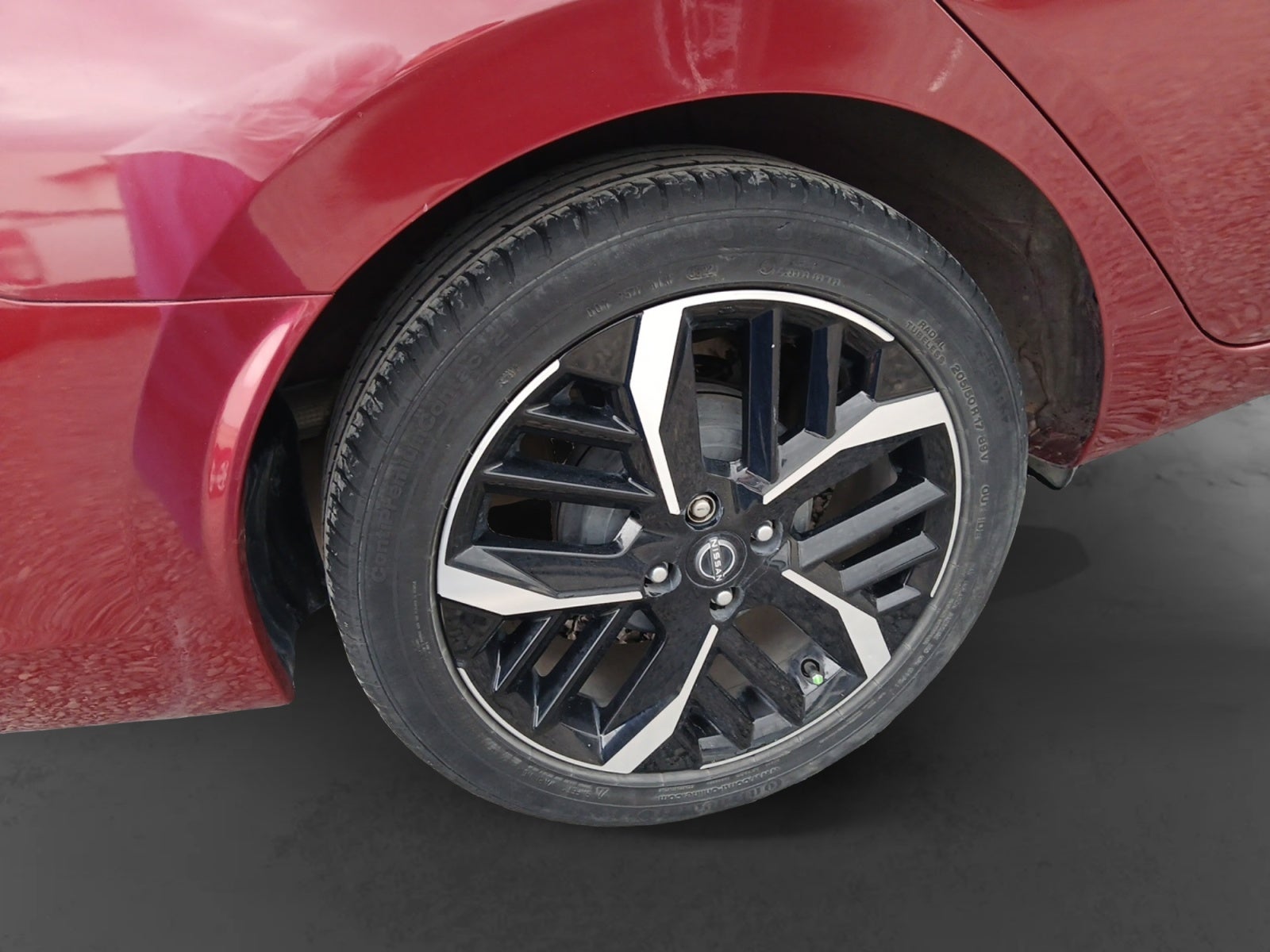 2023 Nissan VERSA SR CVT 23