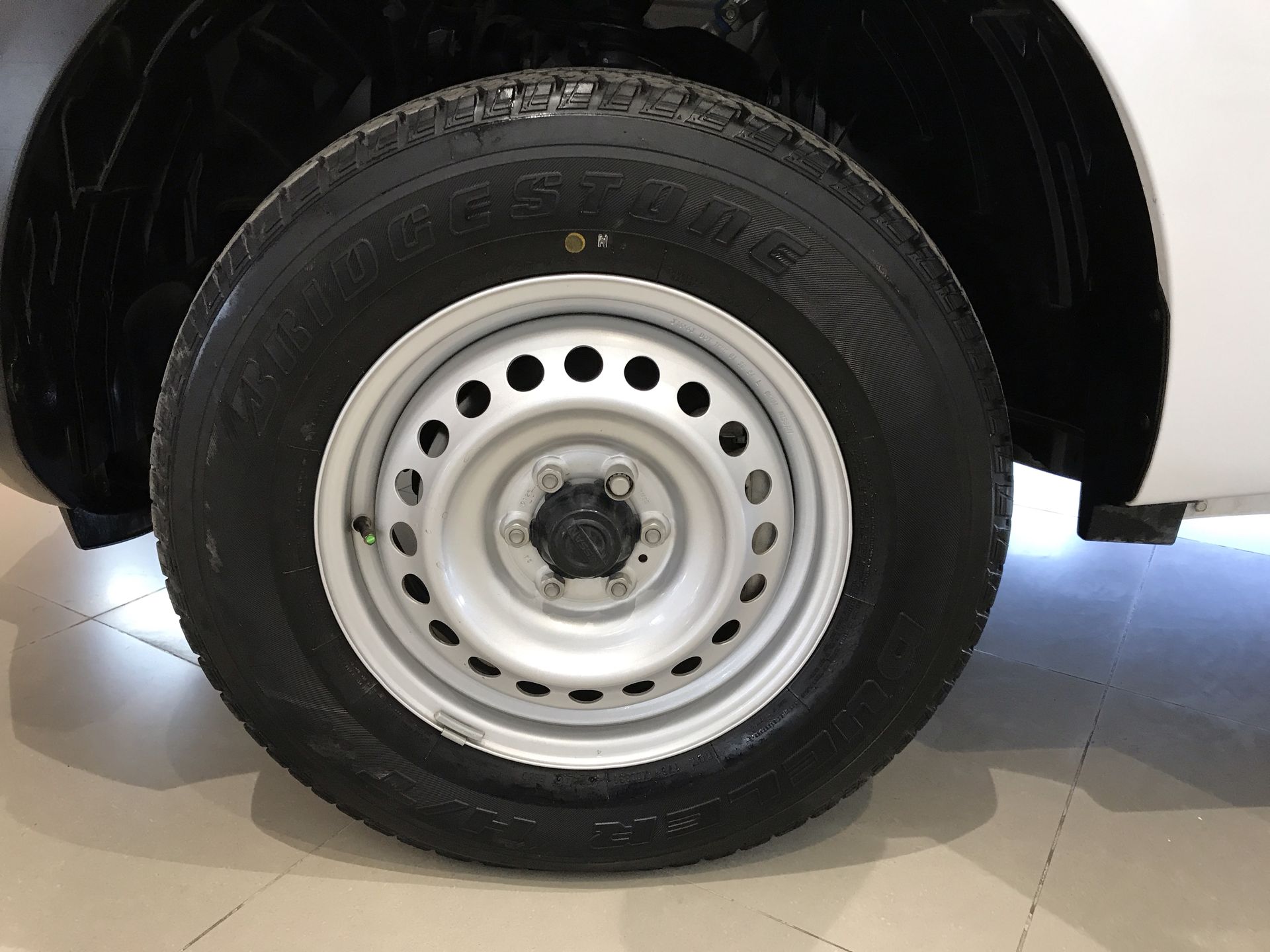 2024 Nissan NP300 NP300 CHASIS TM AC 24