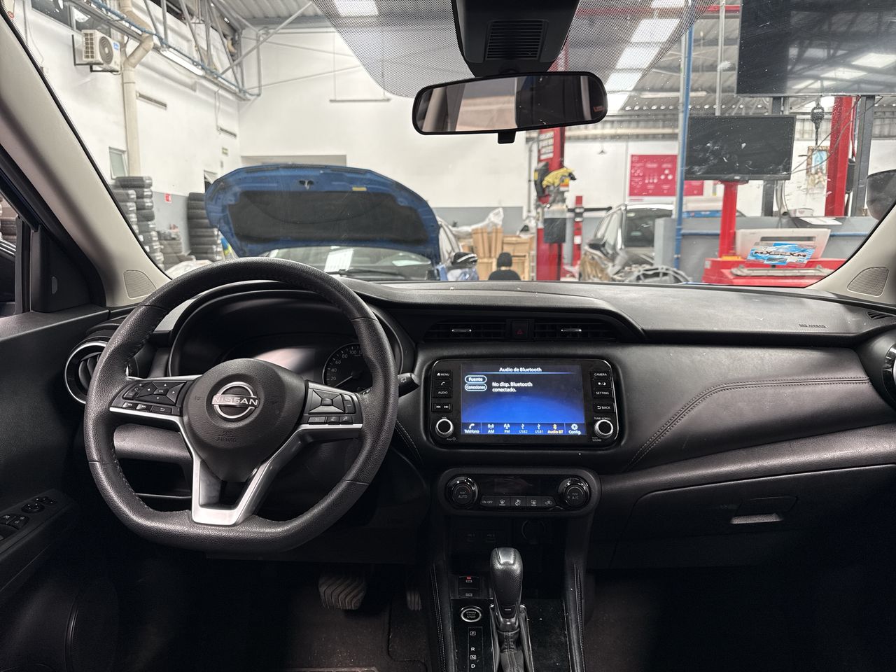 2023 Nissan KICKS PLATINUM BI-TONO 1.6 LTS CVT 23