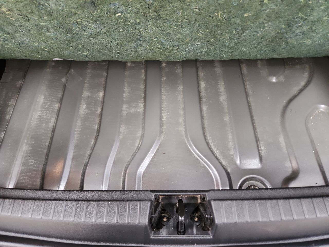 2023 RENAULT DUSTER ICONIC CVT