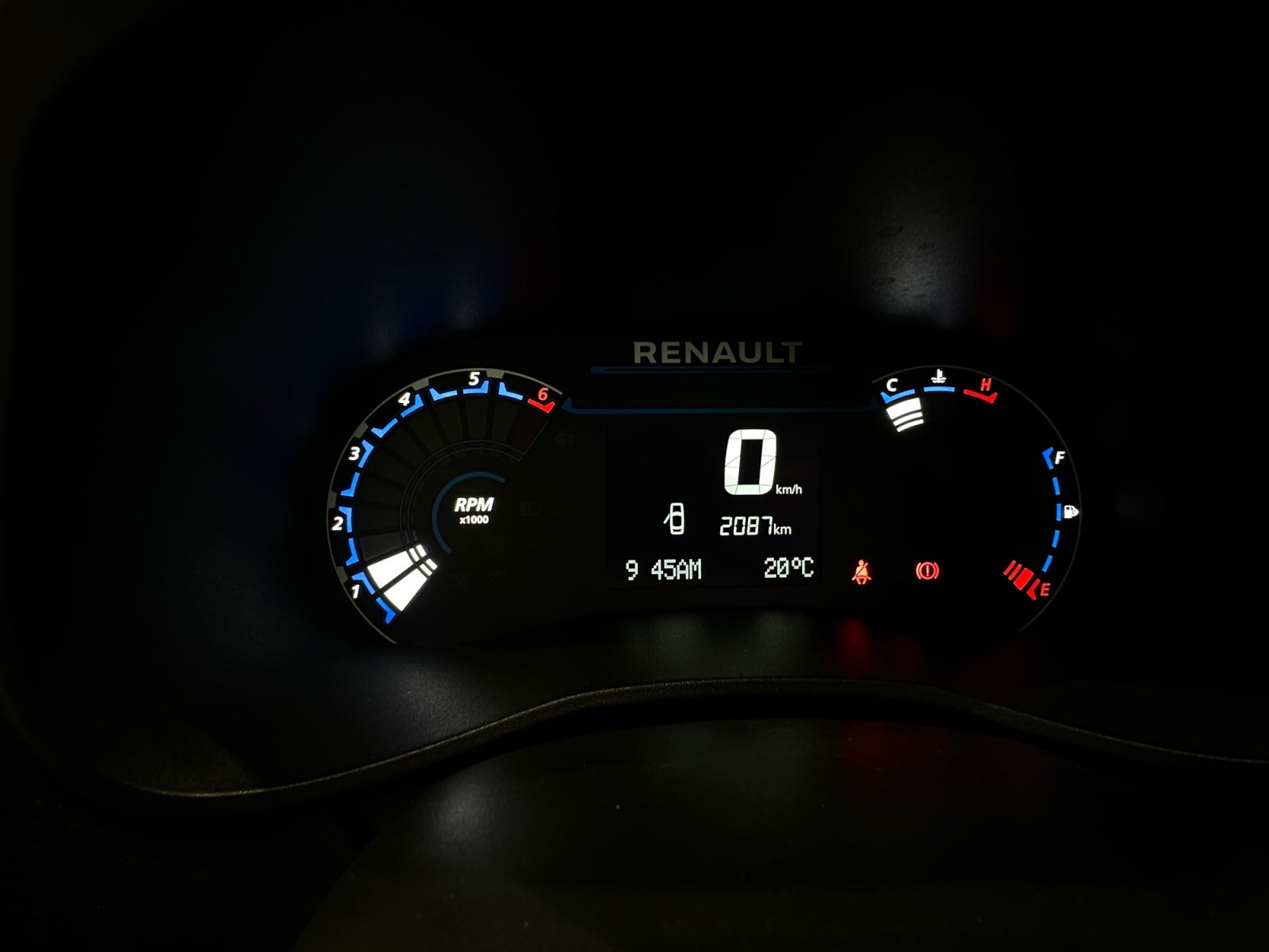 2026 RENAULT KWID INTENS