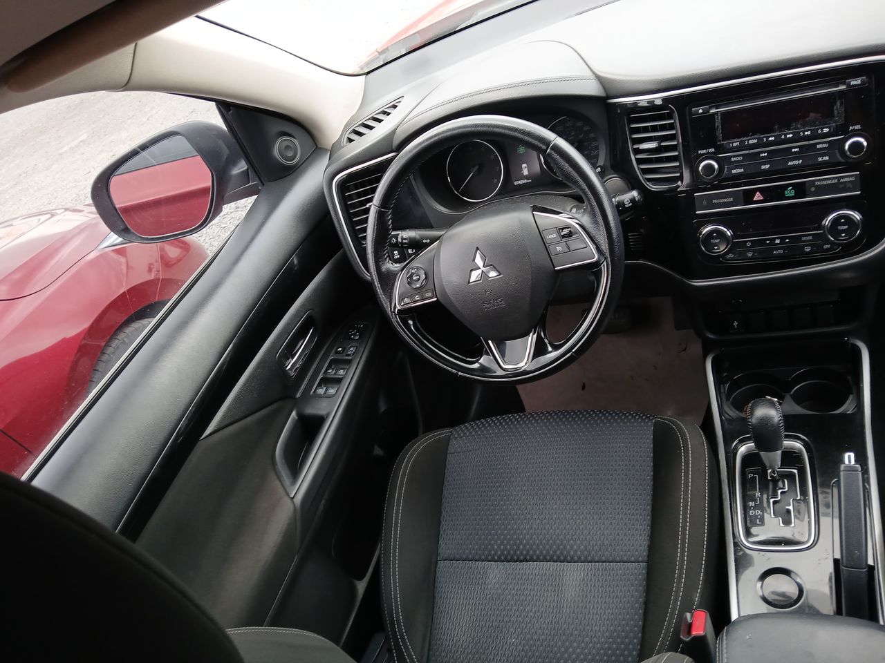 2019 Mitsubishi OUTLANDER ES