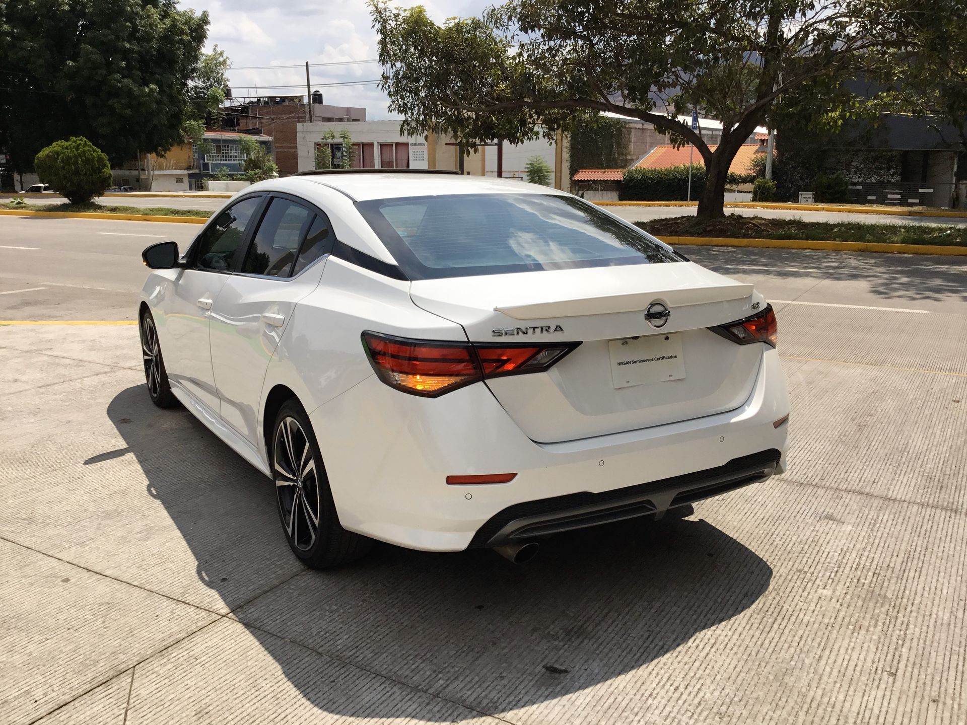 2023 Nissan SENTRA SENTRA SR PLATINUM CVT 2.0 LTS