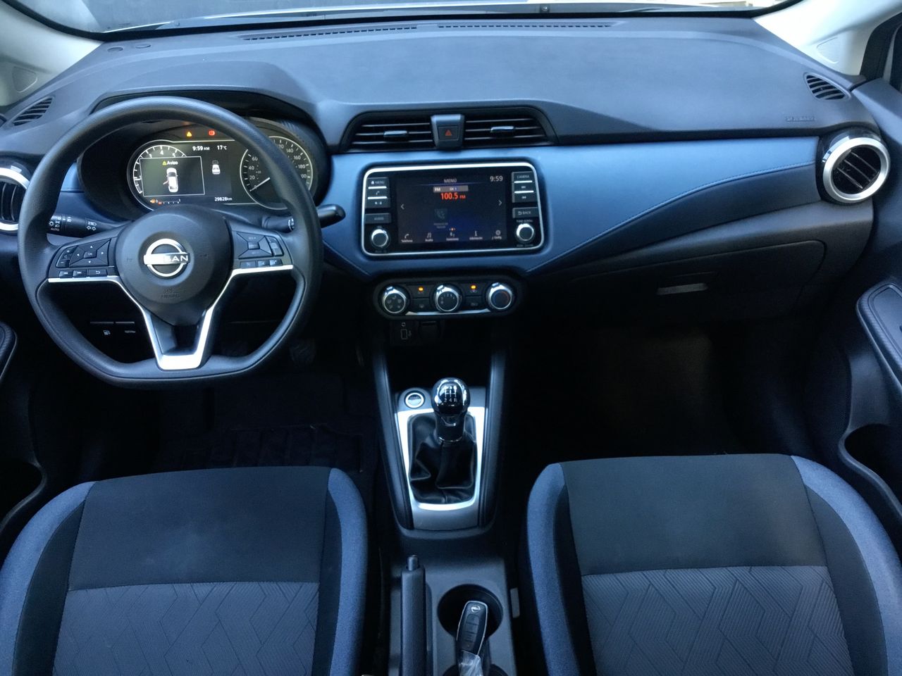 2023 Nissan VERSA ADVANCE MT 23