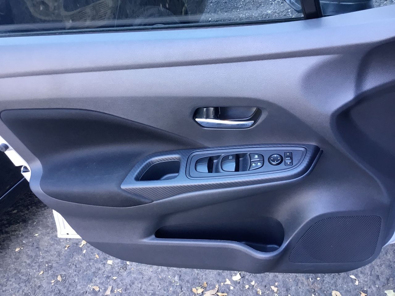 2023 Nissan VERSA ADVANCE MT 23