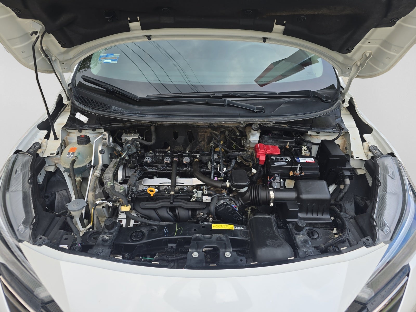 2023 Nissan VERSA SR CVT 23
