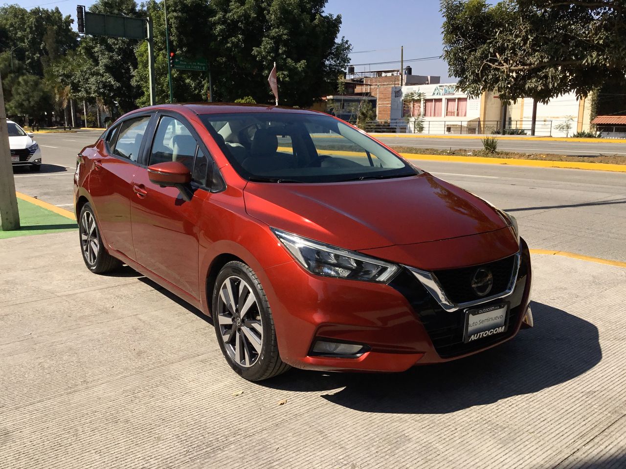 2020 Nissan VERSA PLATINUM CVT