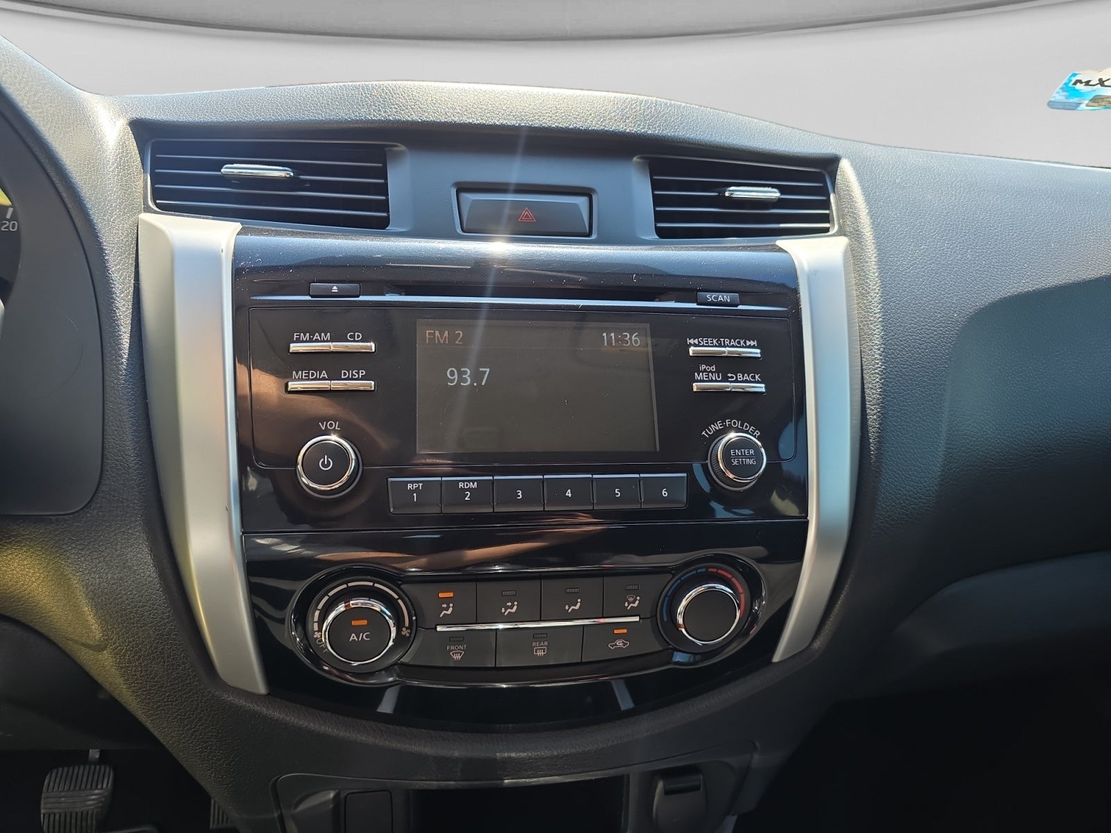 2020 Nissan FRONTIER LE TM AC