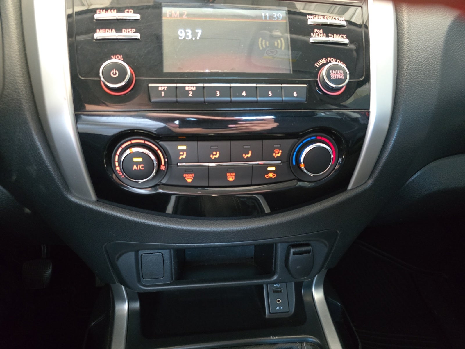 2020 Nissan FRONTIER LE TM AC