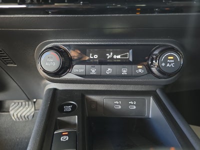 2025 Nissan KICKS ADVANCE CVT