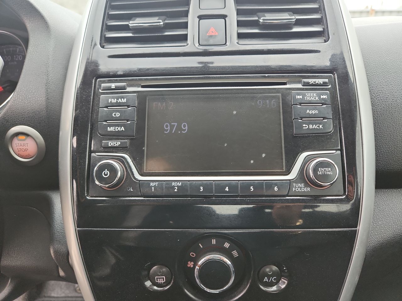 2016 Nissan VERSA ADVANCE AT AC