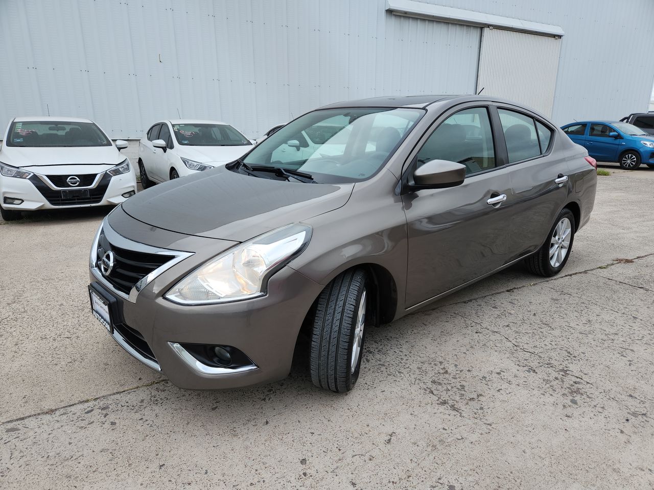 2016 Nissan VERSA ADVANCE AT AC
