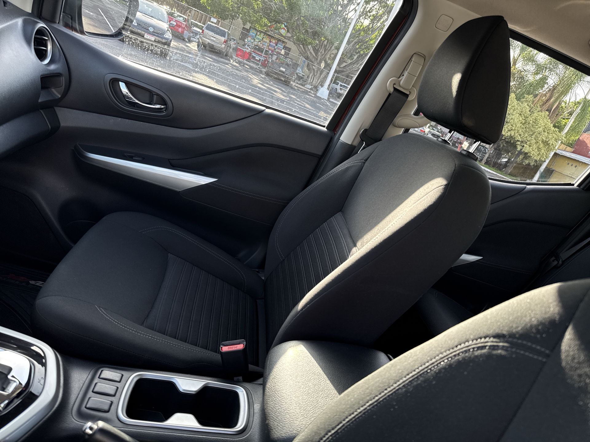 2023 Nissan FRONTIER FRONTIER  LE TA