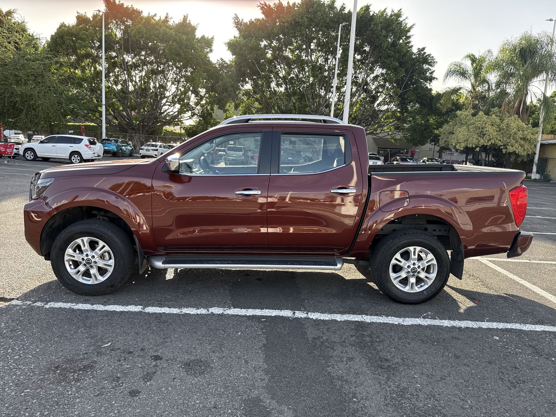 2023 Nissan FRONTIER FRONTIER  LE TA