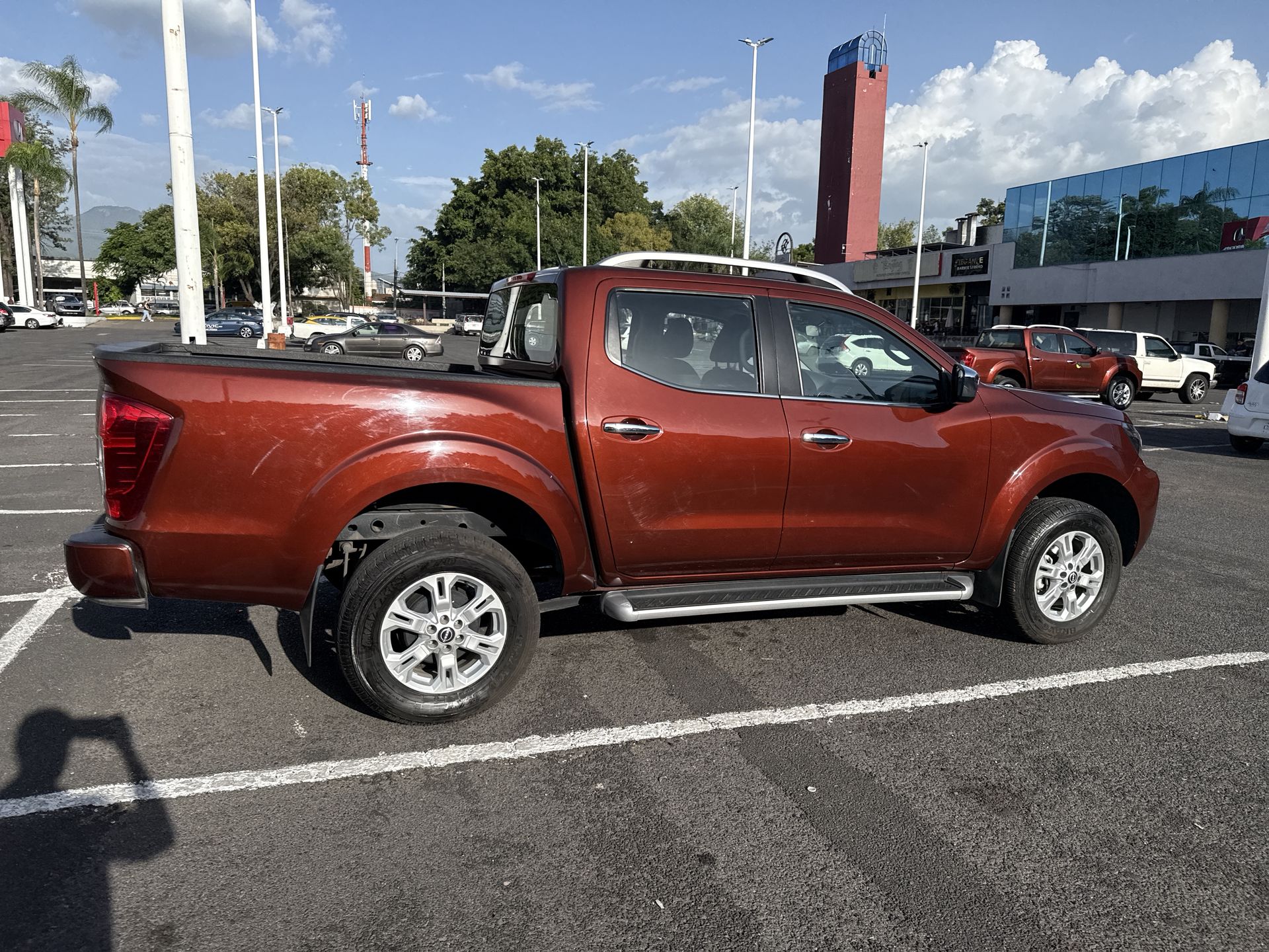 2023 Nissan FRONTIER FRONTIER  LE TA