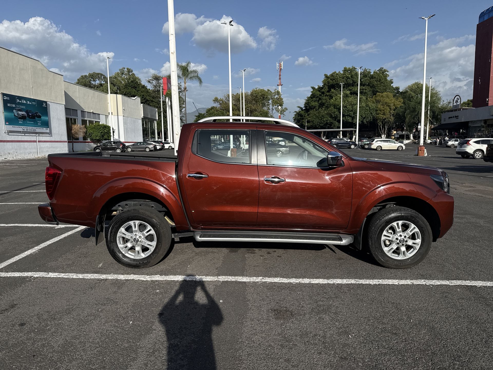 2023 Nissan FRONTIER FRONTIER  LE TA