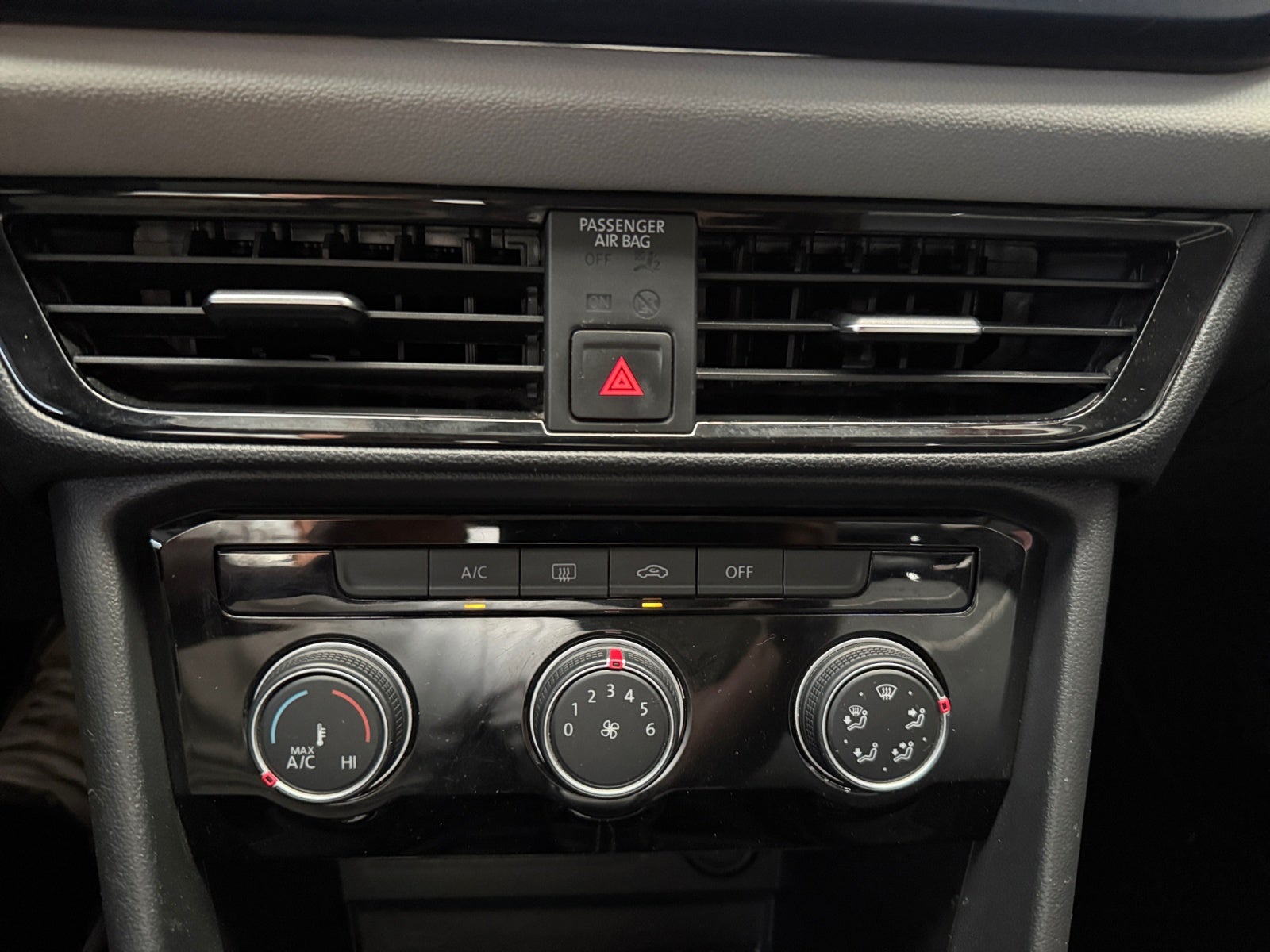 2023 Volkswagen TAOS COMFORTLINE