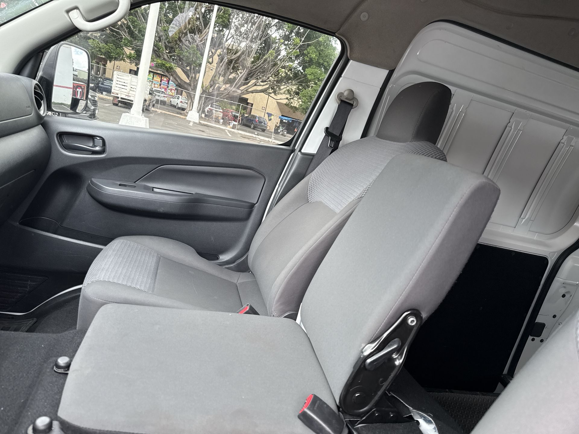 2023 Nissan NV350 URVAN PANEL AMPLIA AA 23