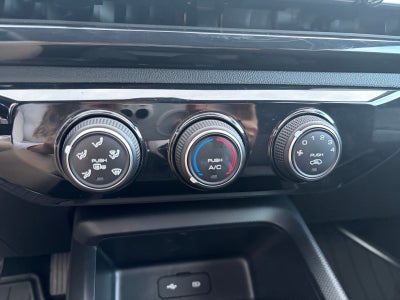 2025 Chevrolet AVEO LT B MANUAL