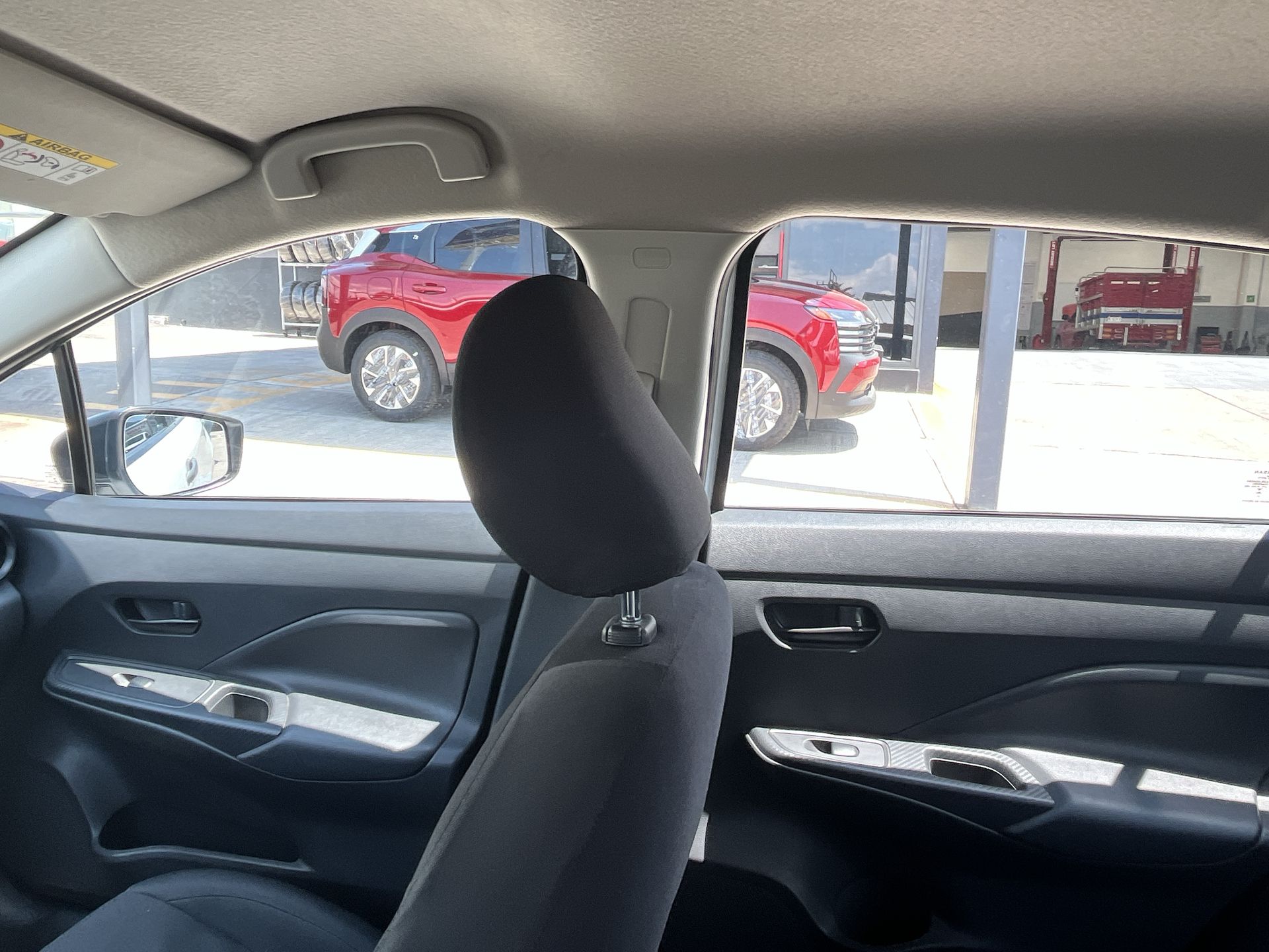 2023 Nissan VERSA SENSE MT 23