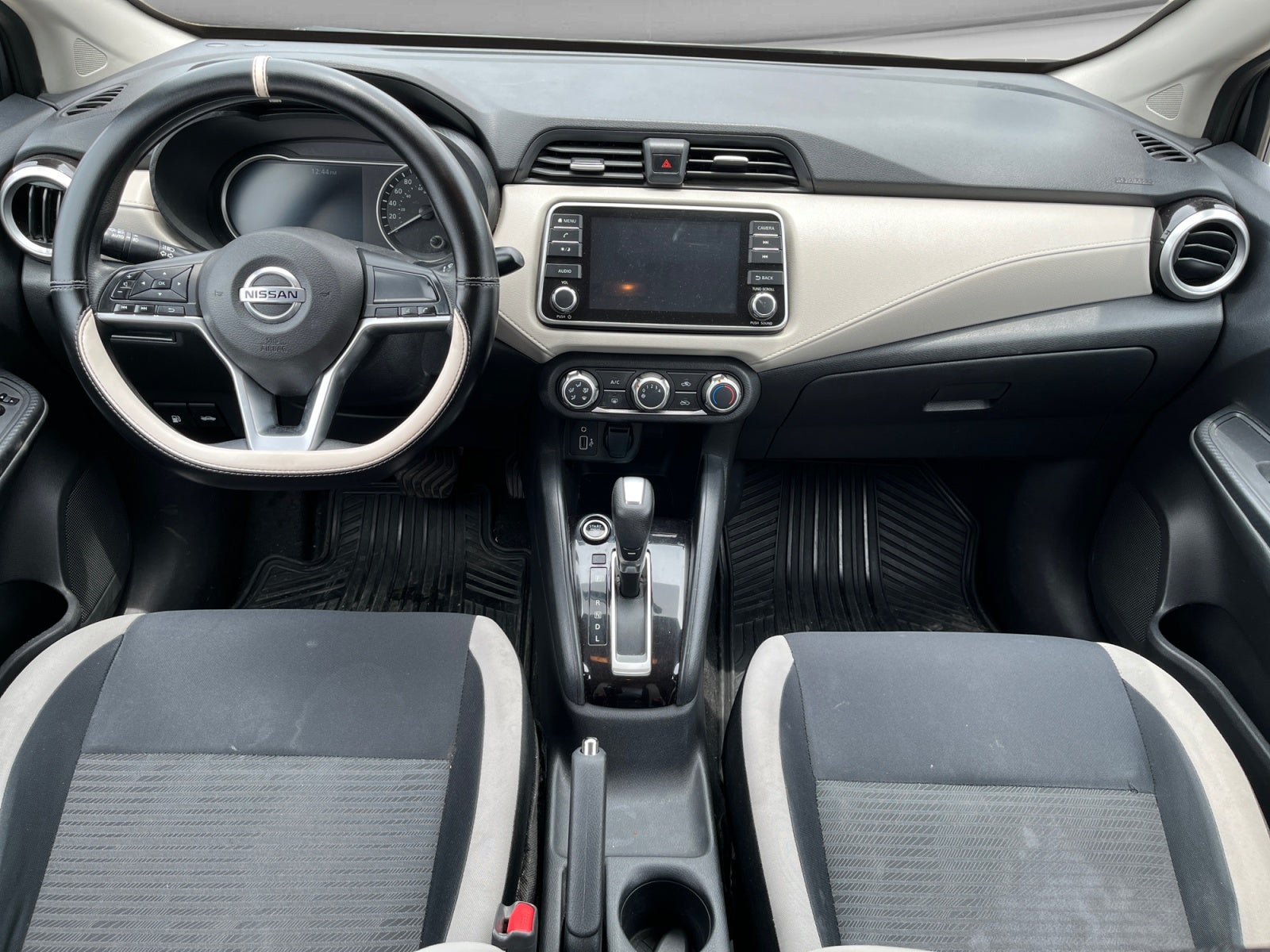 2020 Nissan VERSA VERSA ADVANCE CVT