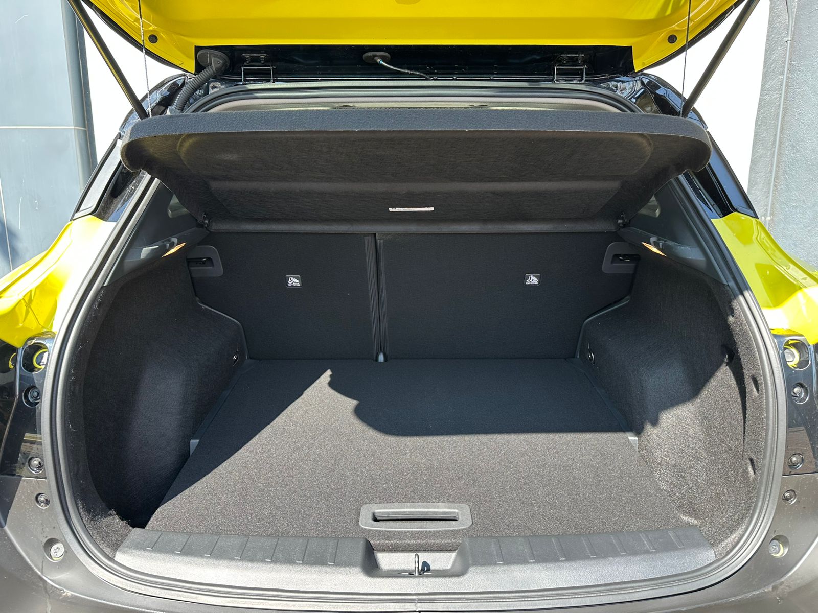 2025 Nissan Kicks PLATINUM, L4, 2.0L, 142 CP, 5 PUERTAS, AUT CVT