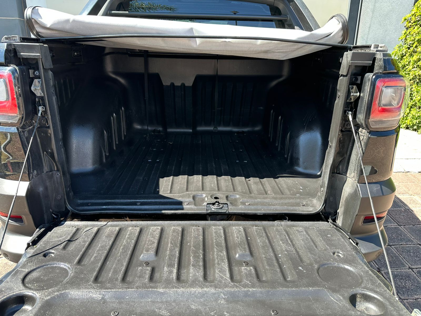 2024 RAM 700 LARAMIE CVT, L4, 1.3L, 98 CP, 4 PUERTAS